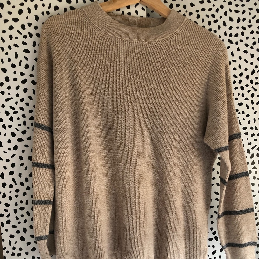 American Eagle Knit Sweater